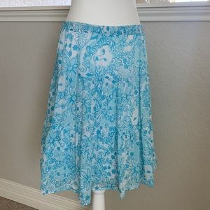Lilly Pulitzer shopper skirt size 8.